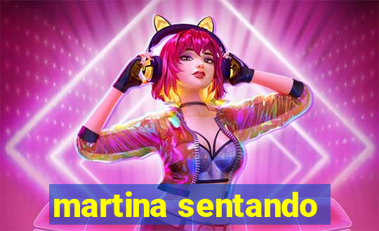 martina sentando